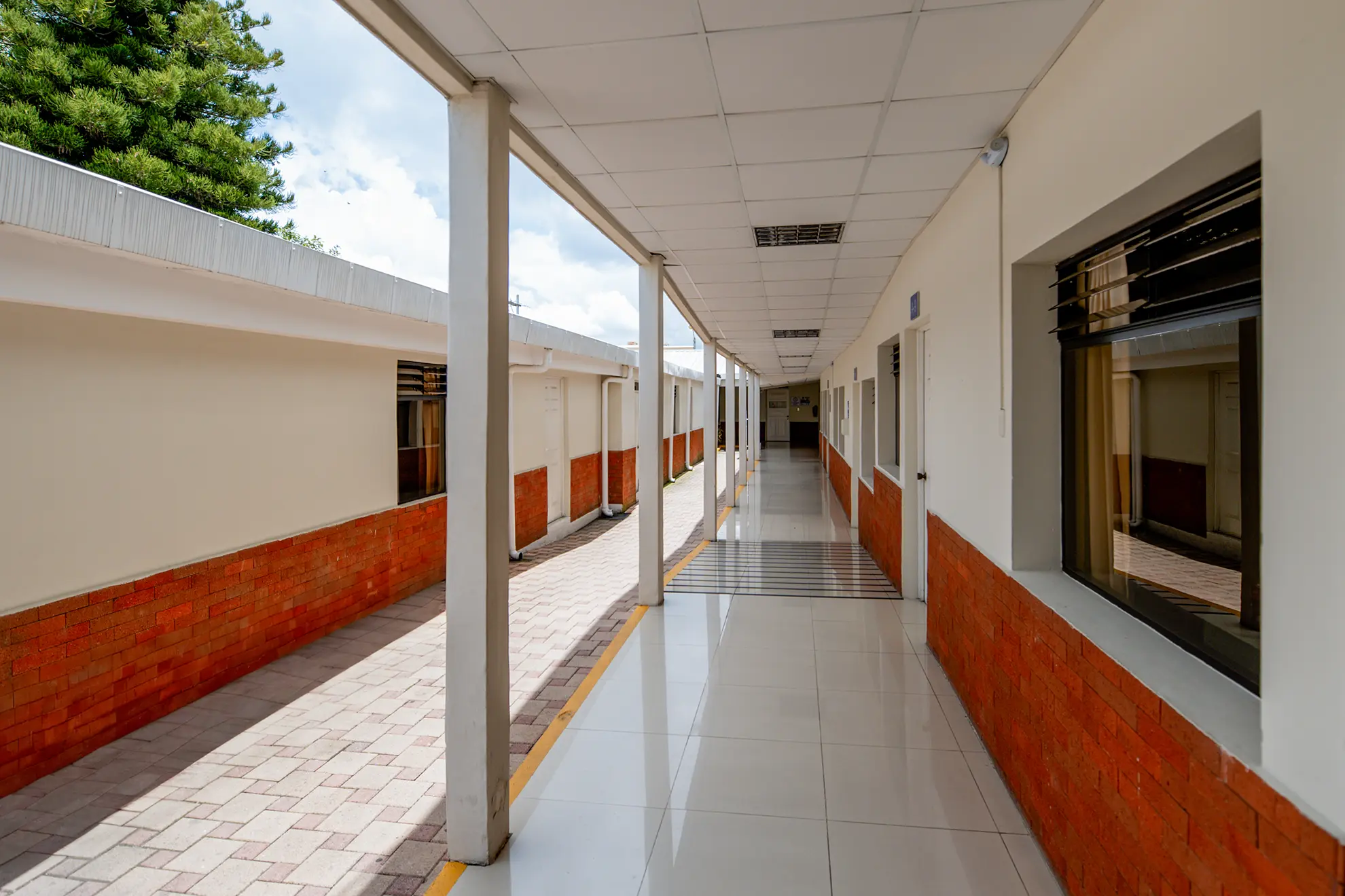 Hallway Campus B, School of Nursing.